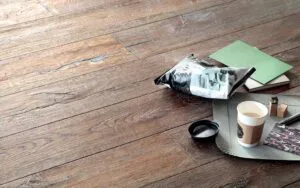 Parquet prefinito incollato