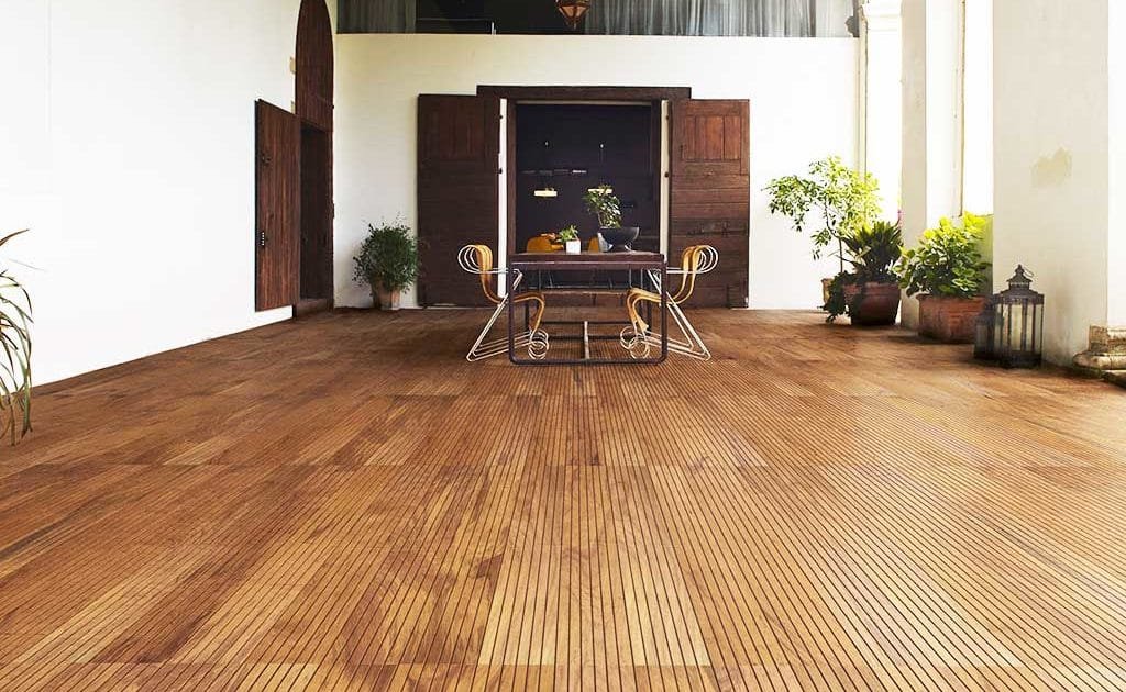 parquet-in-legno-per-esterno-1-galleria-2018-legno-esterno-listone-1-1024x630 Vendita Parquet Roma Sud
